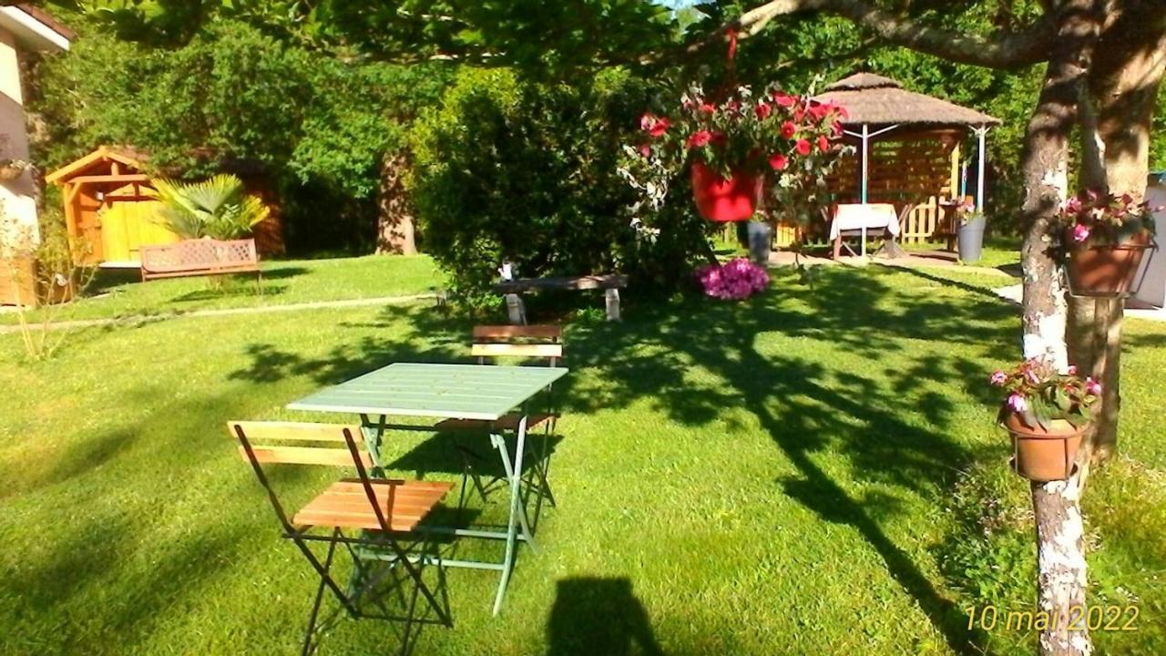 Le Clos Des Palombes Wifi Climatisation Saint-Pierre-du-Mont  Экстерьер фото